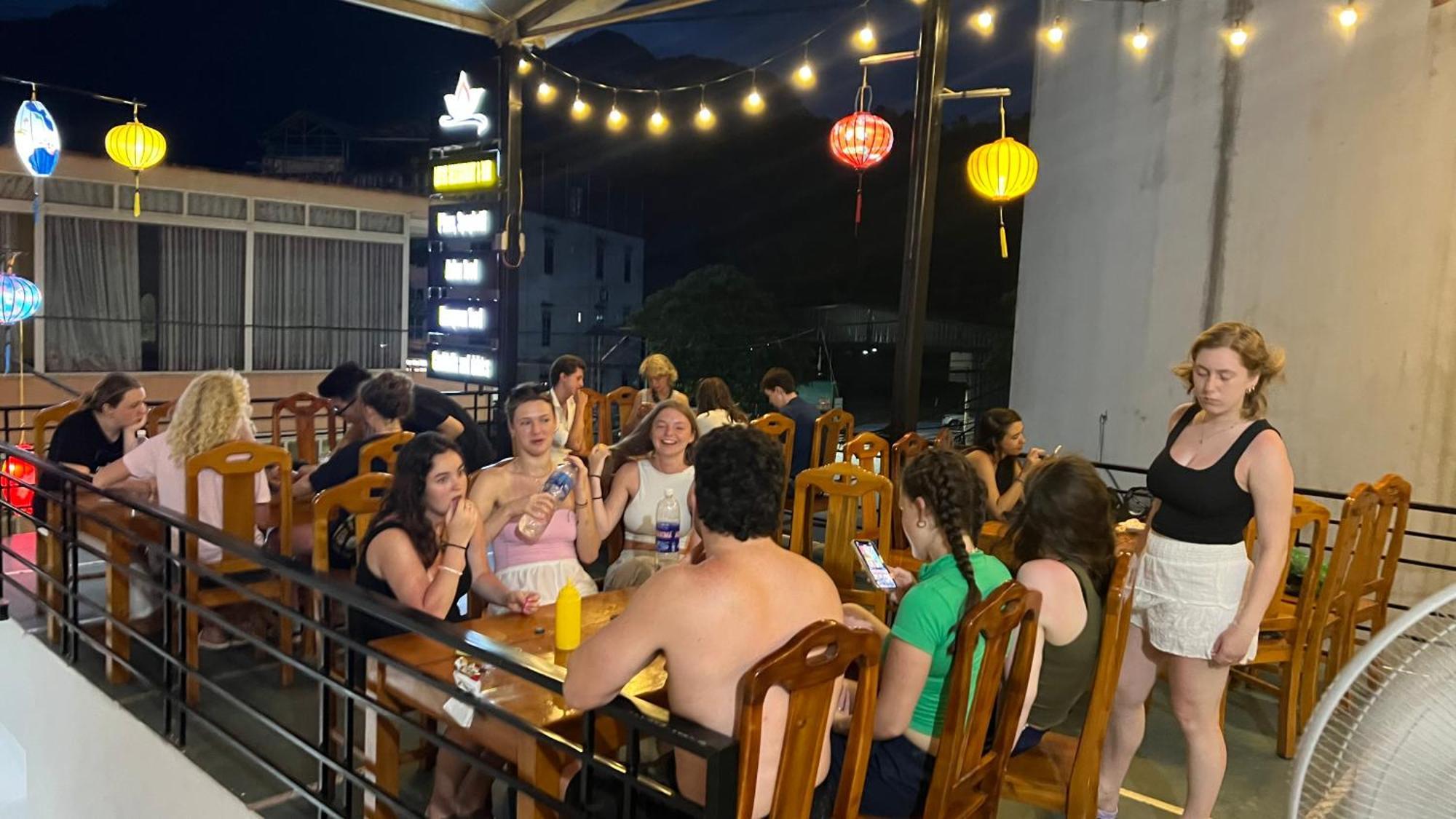 Ha Giang Lotus Hostel Motorbikes Tours Exterior photo