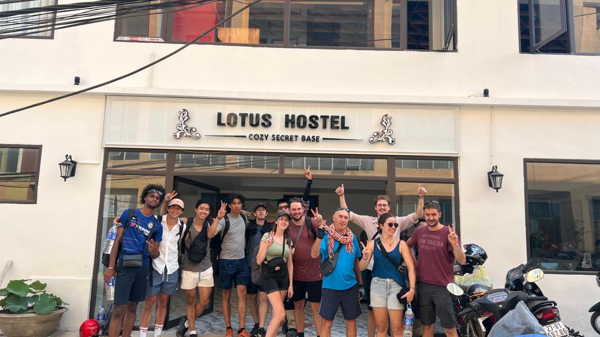 Ha Giang Lotus Hostel Motorbikes Tours Exterior photo